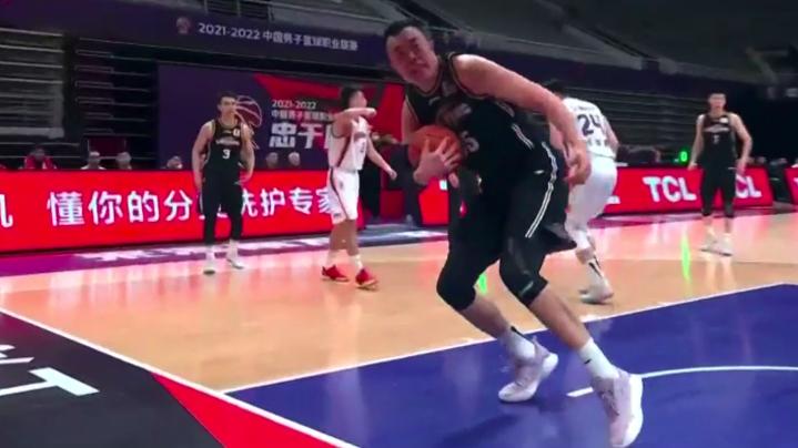 韩德君|严惩裁判汪梅，韩德君大闹CBA事出有因，李春江不依不饶愤怒抗议