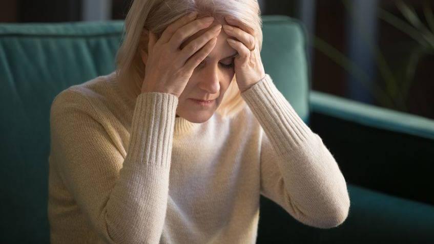 更年期|中年后，无论男女，身体若有5种表现，或是进入更年了，需重视