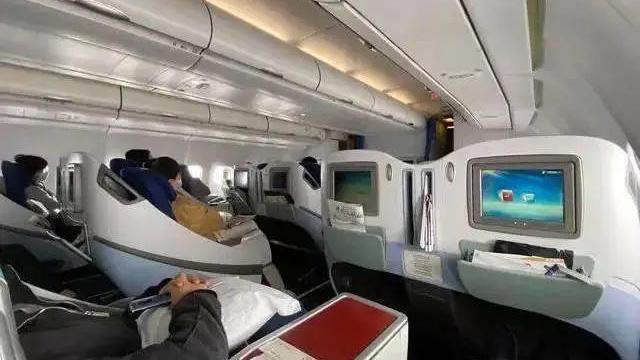 国足|国足200万元包机回国，疯狂采购奢侈品：最可怕的，是不知羞耻