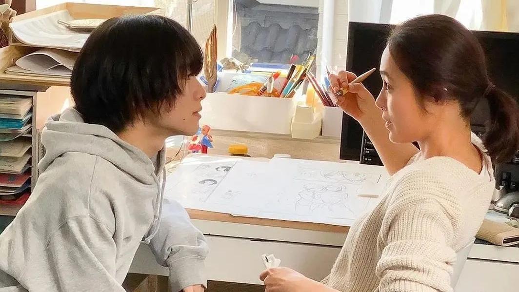 漫画|姐姐和小奶狗的年下恋，霓虹国太会拍了