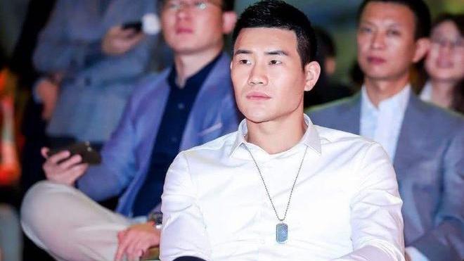 刘德华|嘎子自曝：我不差钱，刘德华三顾茅庐请我演《英雄本色》都拒绝了