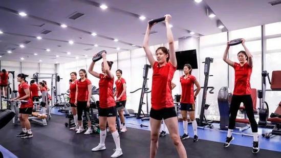 李盈莹|终于等到？李盈莹携三小将出镜，世联赛主攻组合初露端倪