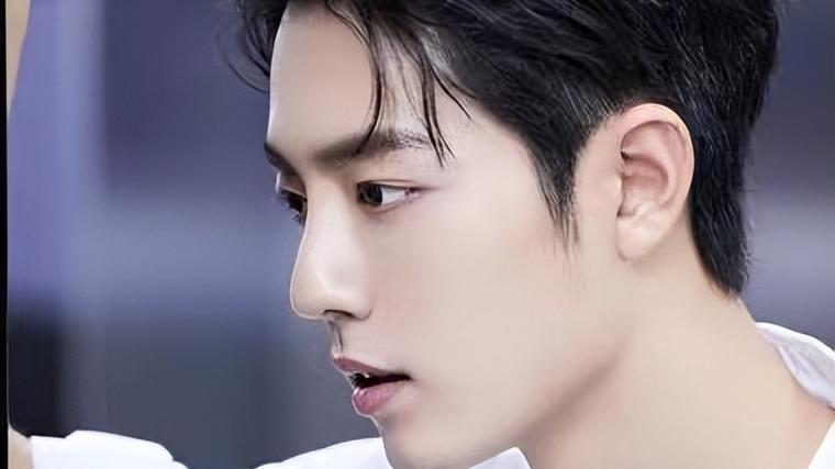 肖战|太腻了！《余生，请多指教》肖战杨紫一集吻10次，网友酸了：嘴是磁铁吗？