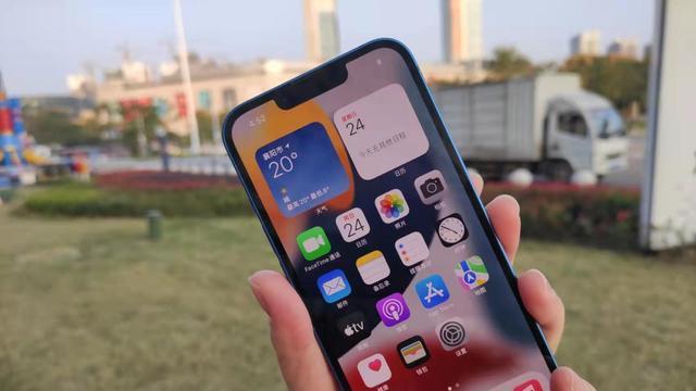 上海市|何必再等iPhone14！这四款苹果手机，才是库克最得意的作品