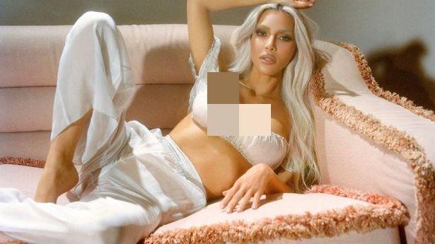 章子怡|金·卡戴珊为塑身衣品牌宣传，身材曲线令人羡慕嫉妒恨，皮特有福了