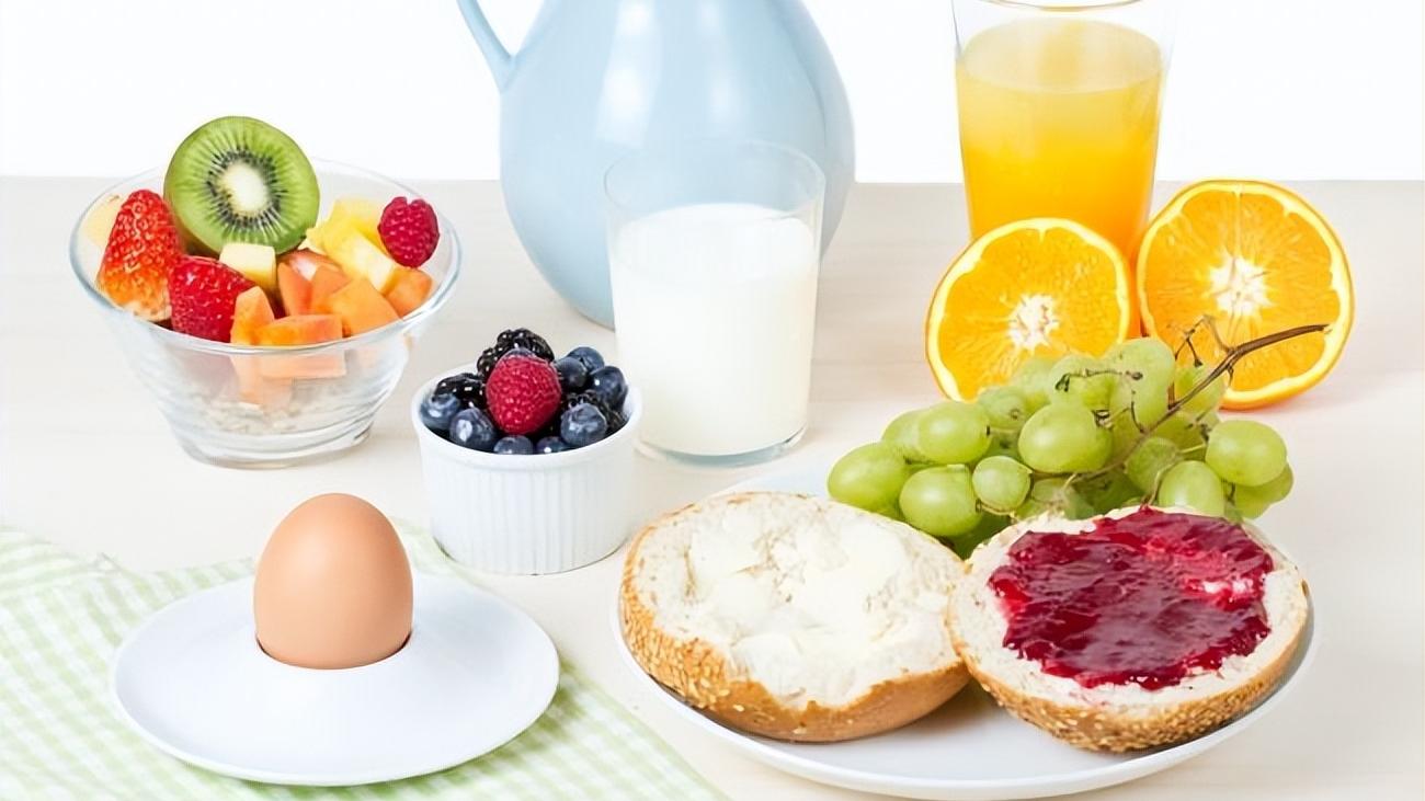 肺纤维化|退休生活从吃好喝好做起，怎么吃？提示：6种食物不少人吃不够