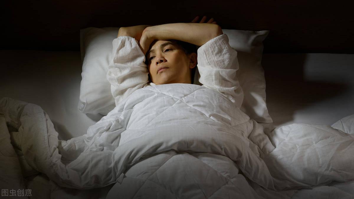 梦境解析，为何会梦到好多顾客在我店里床上躺着？