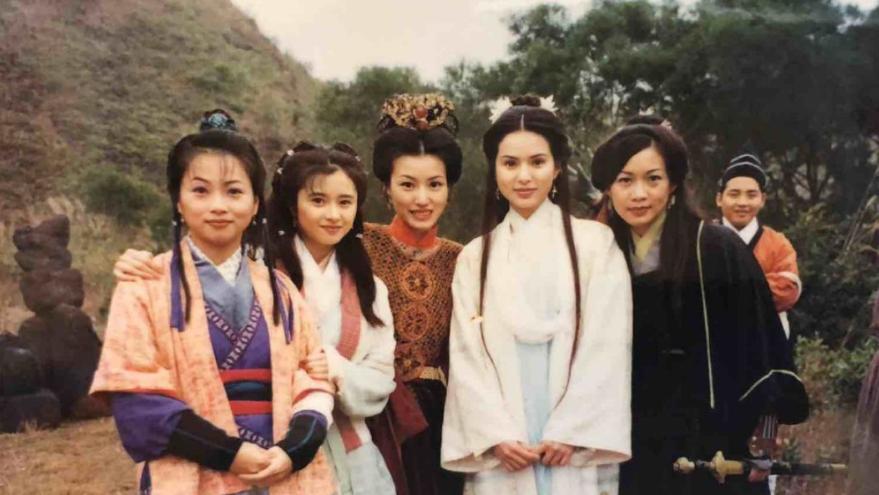 黄日华|黄日华版《天龙八部》主演们的现状