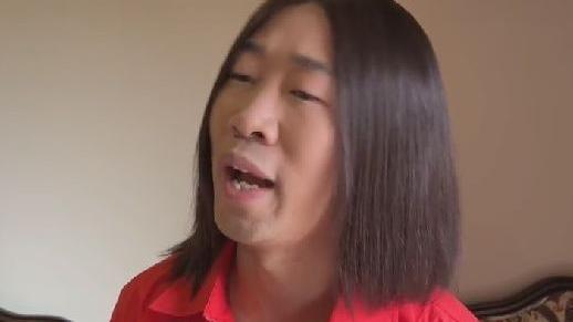 杨迪|杨迪COS美作拍段子，齐肩假发暴露身高，近照被指撞脸刘欢