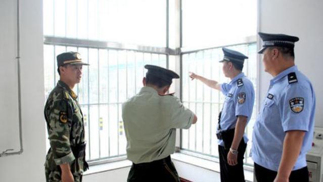 求职|又有“金饭碗”发布招聘，12万左右年薪吸引人才，学生把握住机会