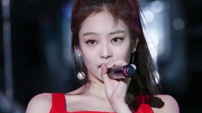 蝴蝶骨|直角肩、漫画腿、蝴蝶骨，女星引以为傲的身材，其实病态又畸形