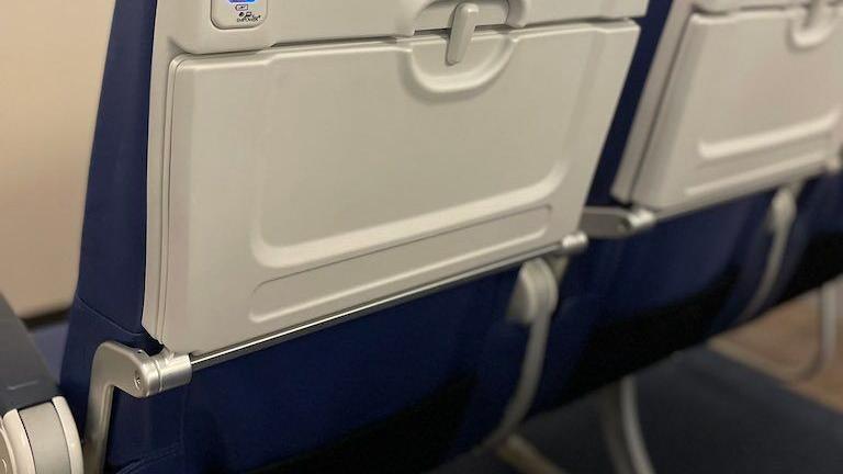 USB|波音737在乘客座椅后安装USB充电插口，业内首次！