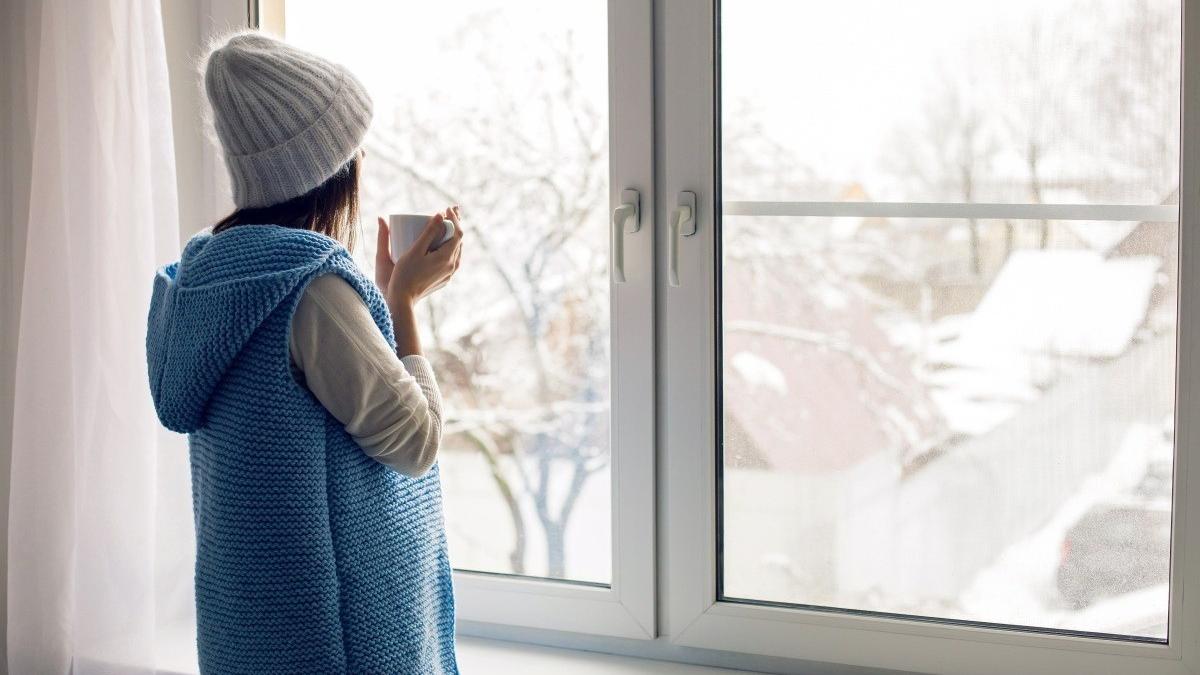 窗户关严了，还是处处漏风怎么办？教你这样做，不进冷风降噪音.