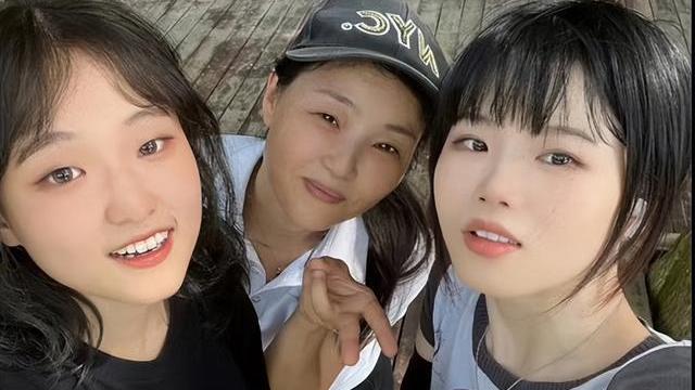 窦靖童|孙悦成“晒弟狂魔”，与孙卓开启度假模式，日常相处真是羡煞旁人