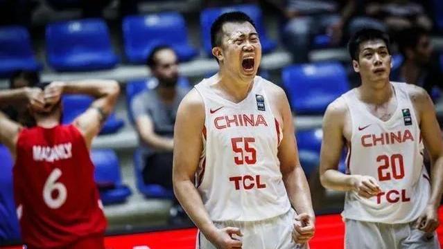 |恭喜2米08中锋，首次入选国家队，教练组高度重视
