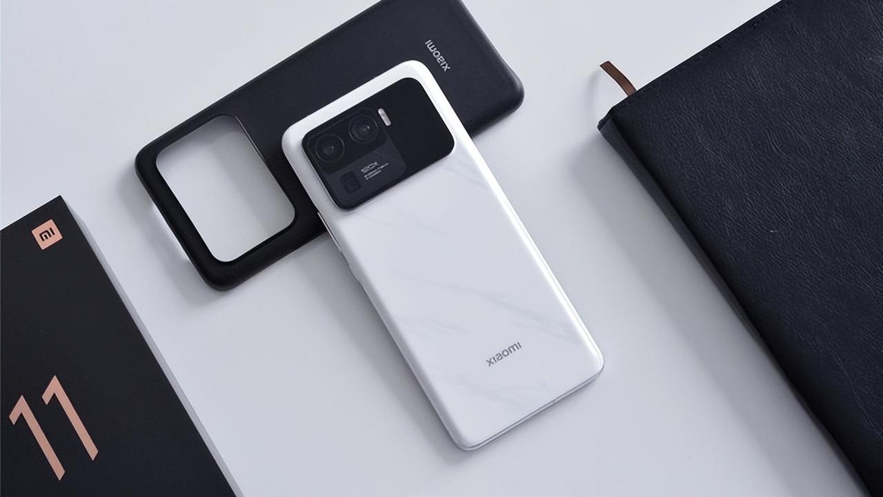 小米科技|雷军“真大方”，小米旗舰降价1500元，销量反超iPhone12