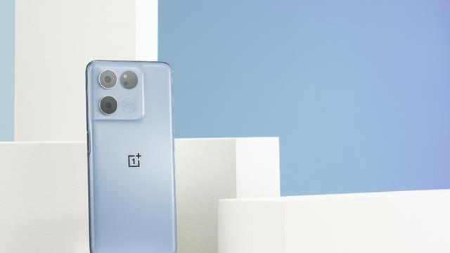 液晶显示器|OPPO重拾性价比，天玑8100+LCD屏+6400万三摄，仅1799元