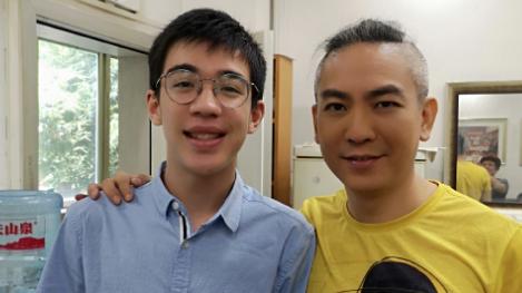 外来媳妇本地郎|《外来媳妇本地郎》康保罗消失多年，45岁康祈祖父爱无处释放