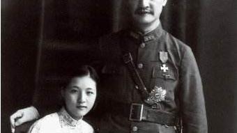 程潜|郭翼青：17岁嫁大37岁丈夫，怀孕16次生6个女儿，坦言：从未后悔