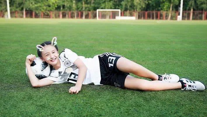 田雨橙|爱哭包森碟长大了，清纯可爱，网友直呼是偶像剧女主角的样子