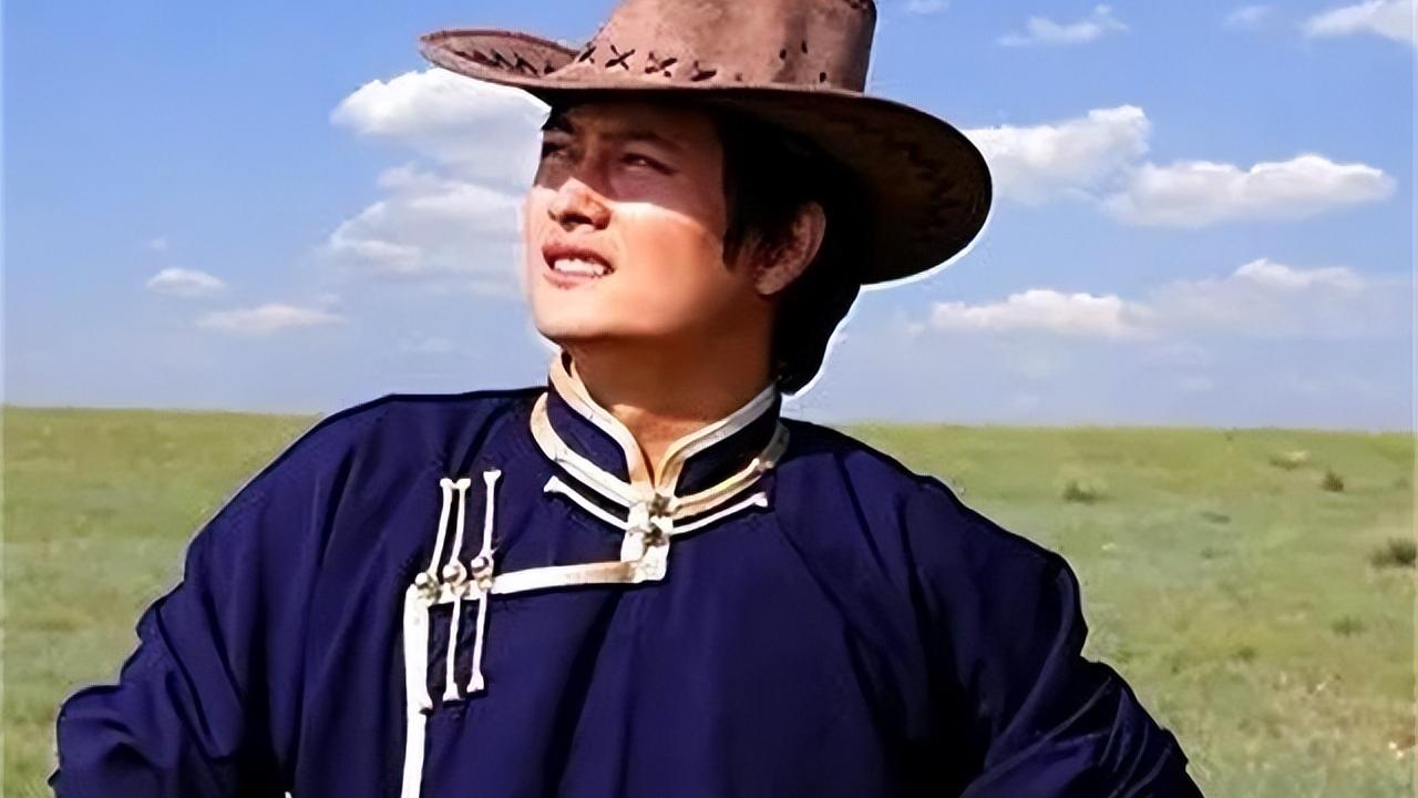 云飞|她是云飞前妻，老公《星光大道》后和她离婚，如今独自带女儿生活