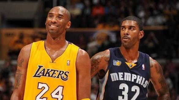 科比·布莱恩特|如果科比打一年NCAA，再参加97年选秀，能从邓肯手中拿到状元吗？