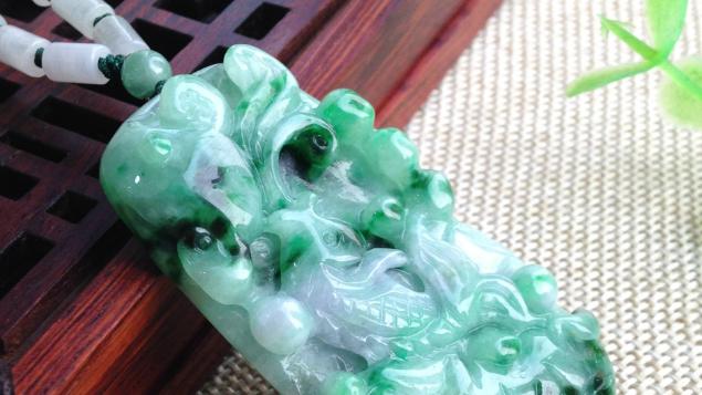 翡翠|在众多的翡翠饰品里面，这些饰品价值最高，值得入手收藏