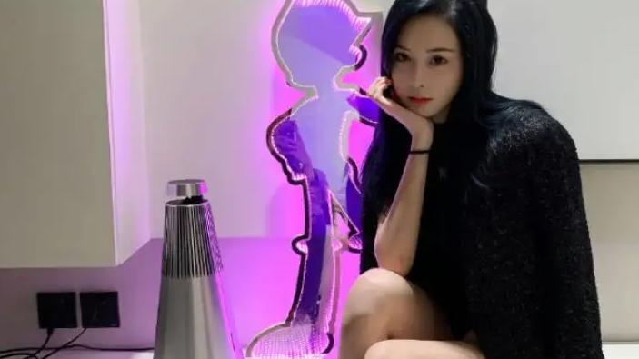 张颖颖|张颖颖出面辟谣，否认同学爆料，已经委托律师狠狠告！