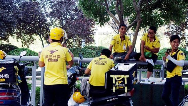 微博|先拒马云邀请，又拒王健林800万年薪，如今他的员工遍布各地