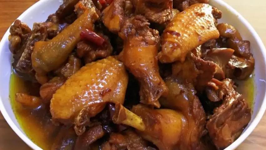 面包|用红烧烹饪出来的美食，很是美味呢