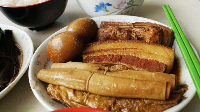 芹菜|潍县肉火烧滨州锅子饼，沾化冬枣青阳炒鸡，德州一中火腿