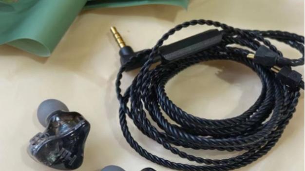 耳机|5款入耳式有线动圈耳机，便利让位于好声音