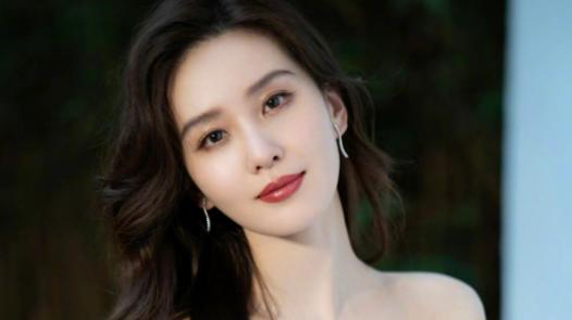 刘诗诗|刘诗诗生图有多美？你感受下现场路人的反应你就懂了。