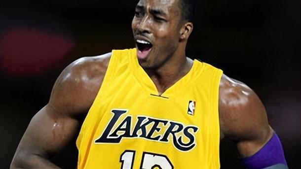 德怀特·霍华德|职业生涯出彩却无球队退役球衣？霍华德上榜，保罗太可惜