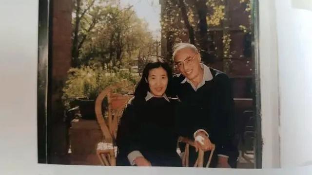 忘年恋|出版社的压轴数字藏品：关于相差三十几岁的忘年恋