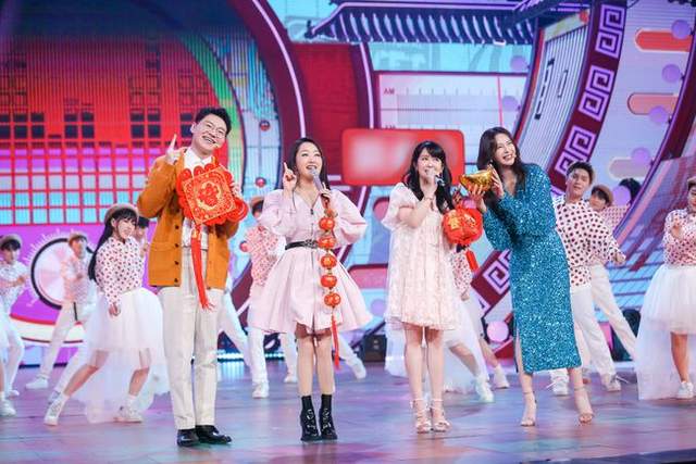 芒果台|好意外，芒果台春晚，居然落魄如草台班子，自嗨尴尬收视不佳