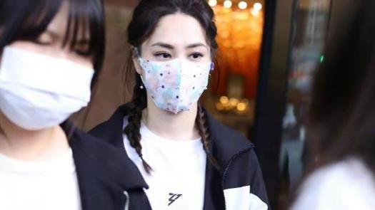 宁静|浪姐3长沙开录，宁静气场足，郭采洁甜笑，阿Sa阿娇合体太圈粉