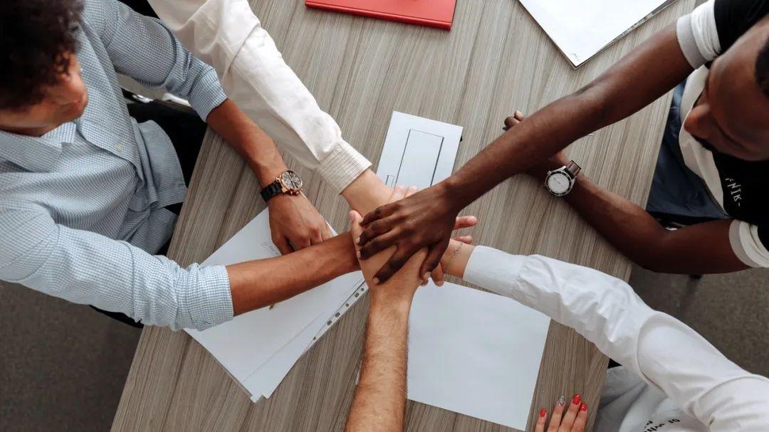 教你如何设计推销家具时的30秒钟开场白