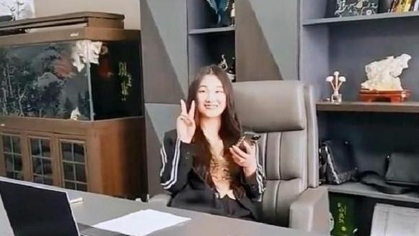 生图|自制视频被举报低俗，陈亚男无语，称只要有一人看就会坚持