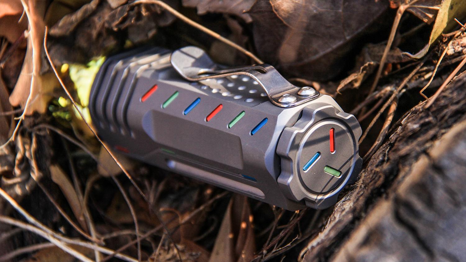 雷神|收藏版的手电筒，激光中的凡尔赛：雷明兔雷神5激光手电