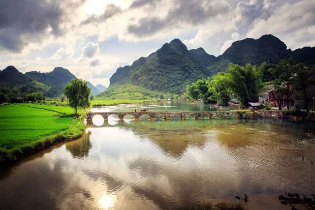 |夏日旅行计划！中国值得去的10个小众旅行地，人间秘境，太美了！