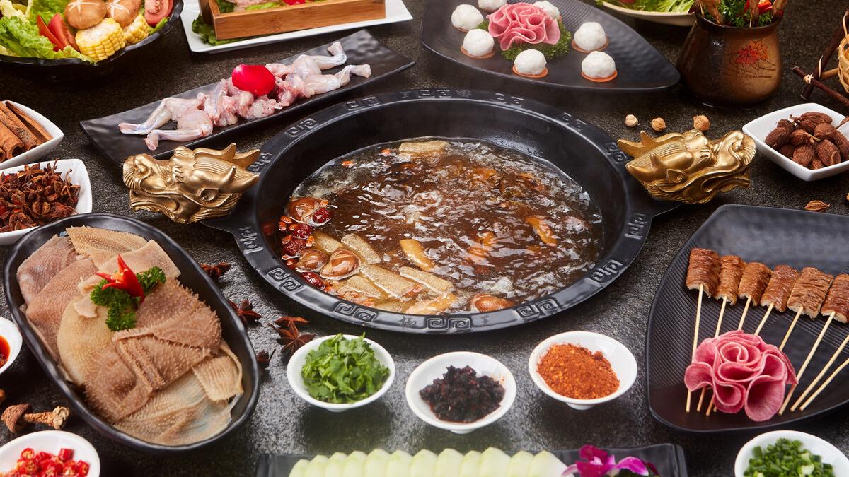 |曾火遍全网重庆火锅一姐，仅半年惨淡收场，网友：靠脸留不住客人