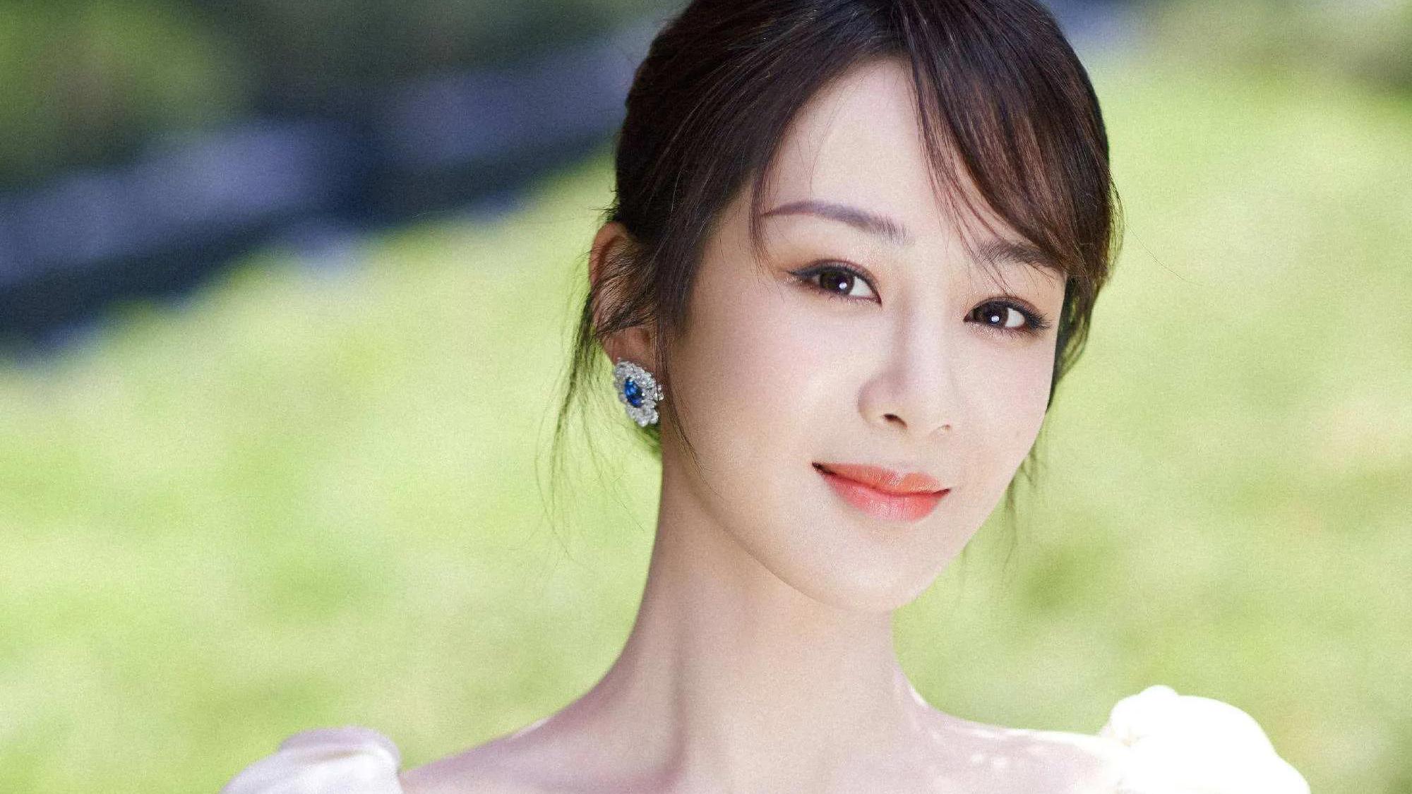 杨紫|杨紫透露新消息，搭档帅气让人心动，看阵容要火的节奏