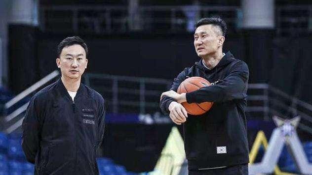 迪巴拉|秦晓雯无缘与名帅合作，首钢选帅现合适人选，两优势追求杜锋助手