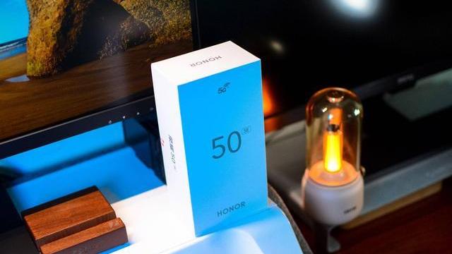 华为荣耀|荣耀高颜值千元机，天玑芯片+LCD屏+66W快充，还有一亿像素三摄