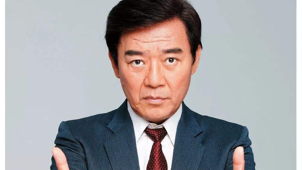 张颖颖|李立群挂小黄车卖酱油，网友直呼，厨邦找到了最佳代言人