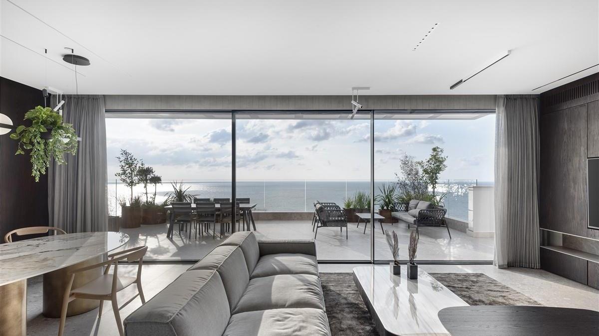 百看不腻的170㎡大平层，全屋宽敞采光无死角，客厅就是“观景点”