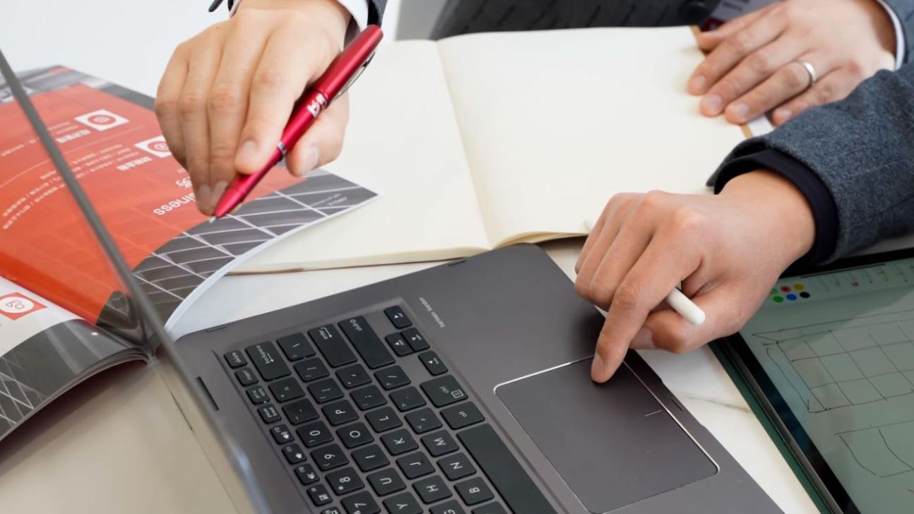 职业教育|轻轻触破家长梦, 说声抱歉, 未来普职分流仍存在, 意在推进职业教育