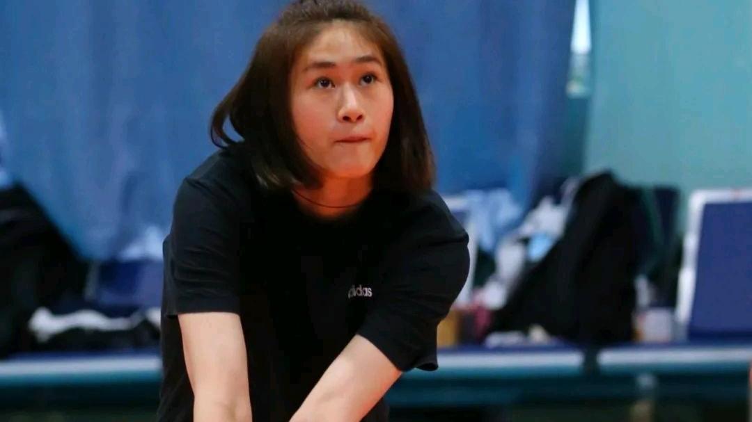 孟子|天津女排主力自由人孟子旋谈国家队集训感受：争取再进国家队