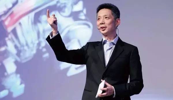 李诞|除了李诞呼兰之外，笑果文化还有一个人适合最强大脑观察员的角色